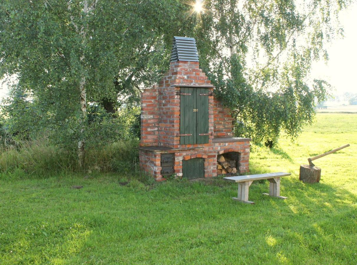 Domki Pokoje Pod Wierzba Сарбиново Экстерьер фото