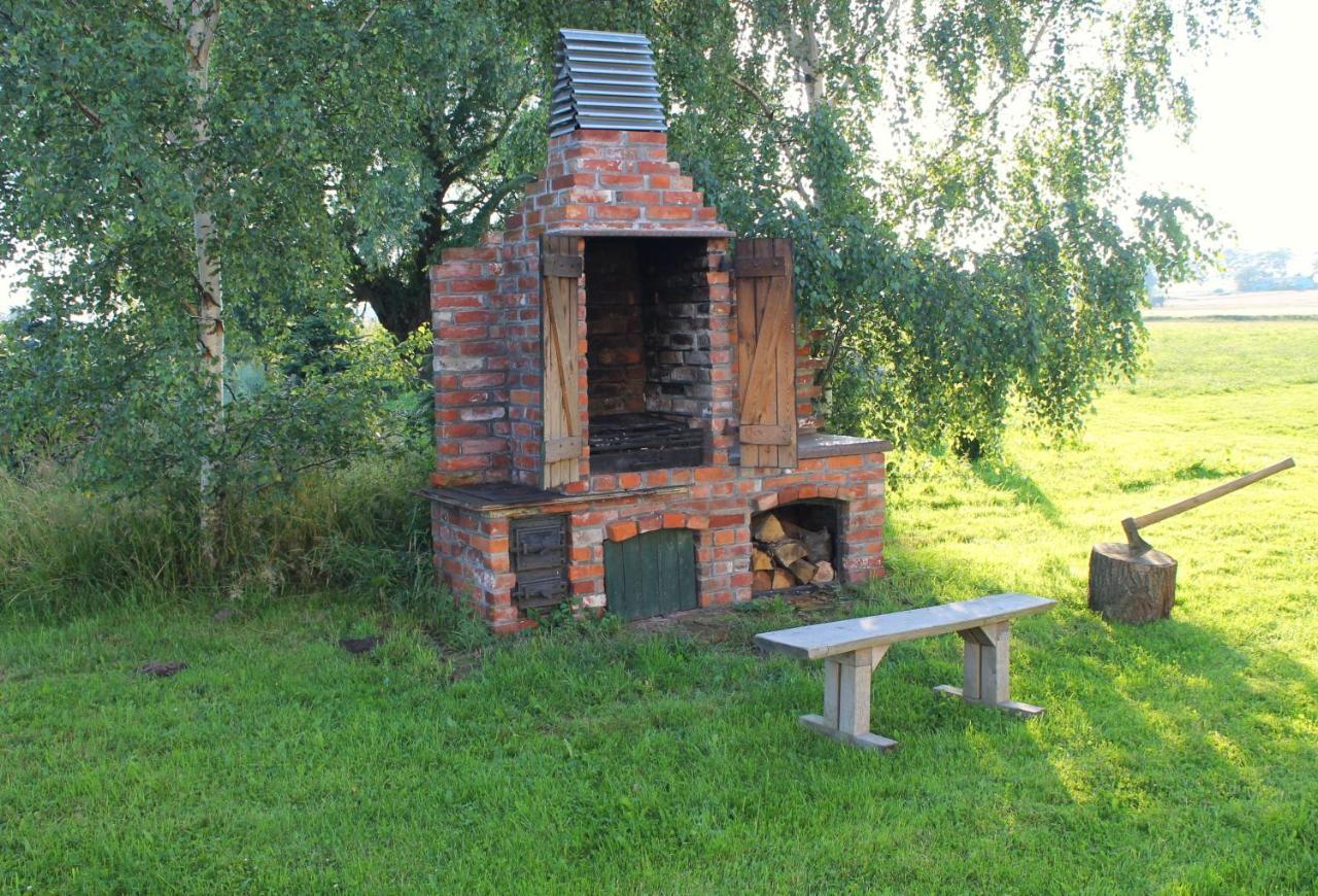 Domki Pokoje Pod Wierzba Сарбиново Экстерьер фото